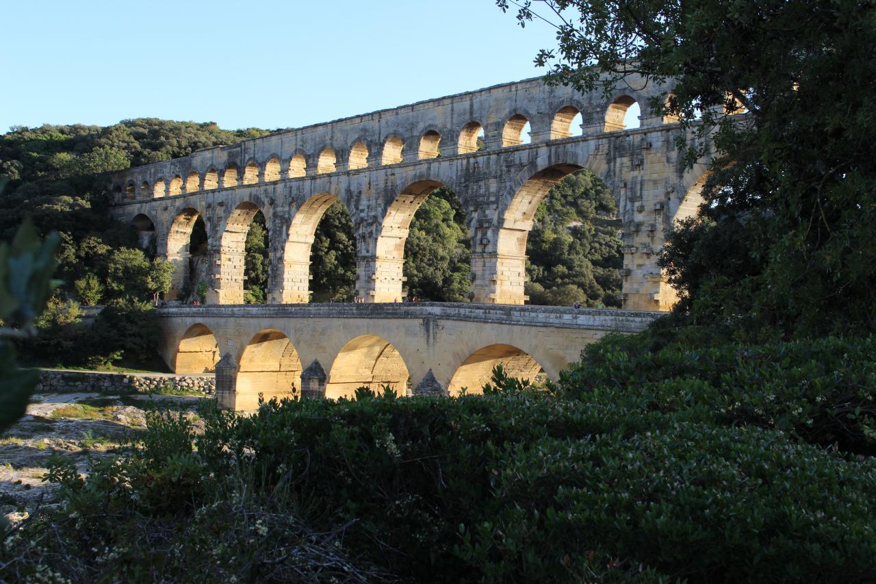 GARD BRIDGE